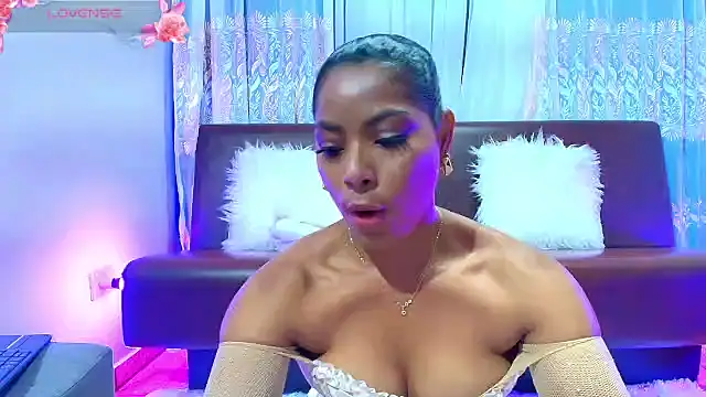 Snapshot of PaoL22 chatting on January 19, 3:21 am PaoL22 online show from January 19, 3:21 am