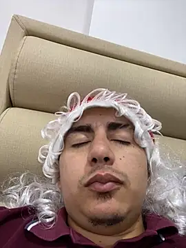 Snapshot of DanielGomez9 chatting on December 24, 6:06 pm DanielGomez9 online show from December 24, 6:06 pm