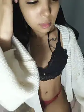 Snapshot of Livia_Diaz chatting on May 25, 3:12 am Livia Diaz online show from May 25, 3:12 am