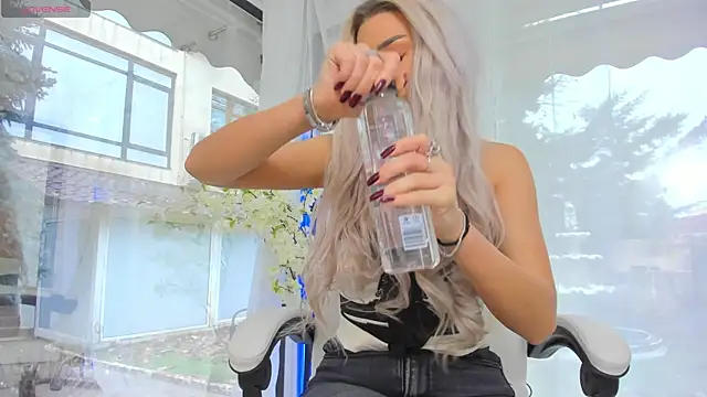 Russian Ava online show from November 19, 8:25 am