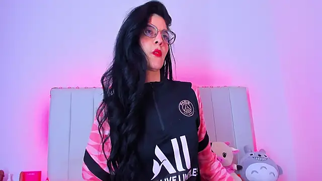 Snapshot of caro_lyne_ chatting on May 29, 6:28 pm caro lyne online show from May 29, 6:28 pm