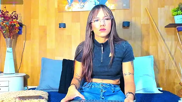 Snapshot of marianaa90 chatting on May 7, 12:54 pm marianaa90 online show from May 7, 12:54 pm