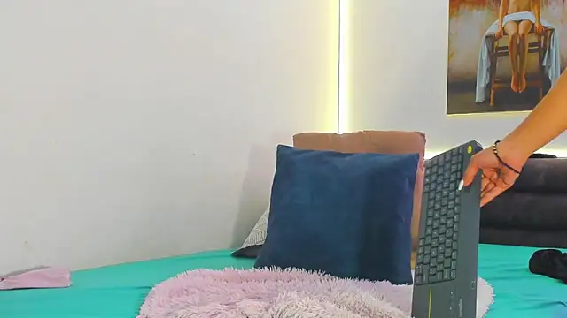 Snapshot of marianaa90 chatting on June 2, 3:14 pm marianaa90 online show from June 2, 3:14 pm