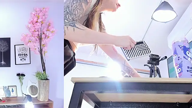 Siouxsie cenobite online show from October 1, 11:27 am