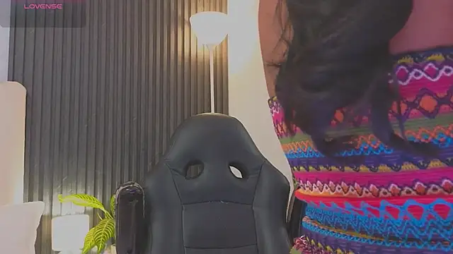Snapshot of Madiee_Rhea chatting on May 29, 7:56 pm Madiee Rhea online show from May 29, 7:56 pm