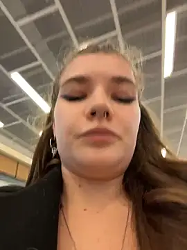 Snapshot of Holy_Tereza chatting on April 21, 4:01 pm Holy Tereza online show from April 21, 4:01 pm