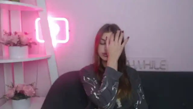 Snapshot of MilanaAngelAs chatting on October 26, 5:35 am MilanaAngelAs online show from October 26, 5:35 am