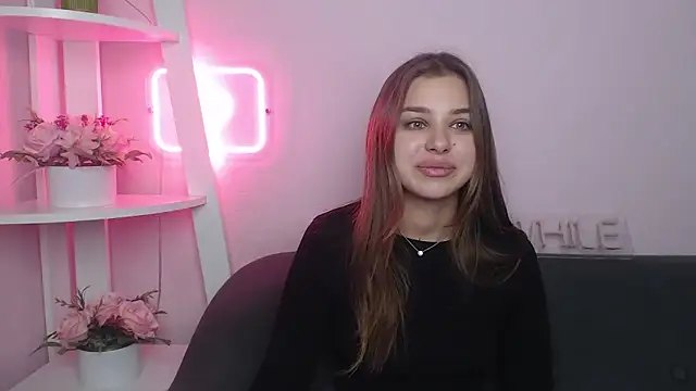 Snapshot of MilanaAngelAs chatting on November 5, 12:10 am MilanaAngelAs online show from November 5, 12:10 am