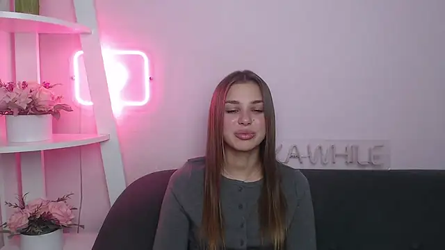 Snapshot of MilanaAngelAs chatting on November 15, 6:04 pm MilanaAngelAs online show from November 15, 6:04 pm