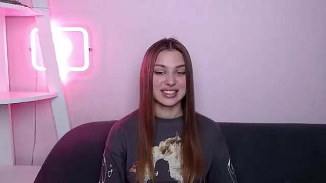 MilanaAngelAs online show from April 13, 7:41 pm
