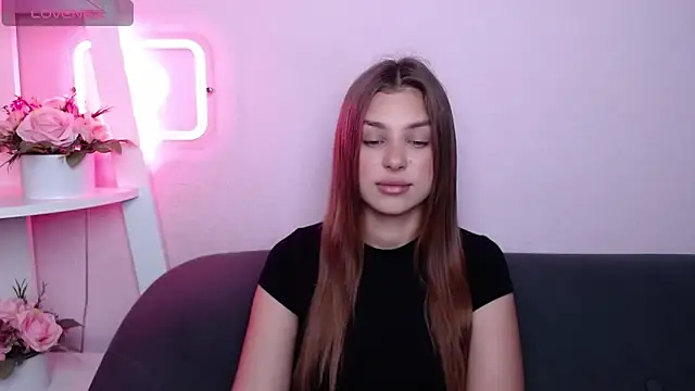 Snapshot of MilanaAngelAs chatting on June 20, 4:48 am MilanaAngelAs online show from June 20, 4:48 am