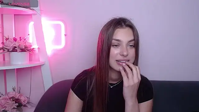 Snapshot of MilanaAngelAs chatting on July 30, 4:44 am MilanaAngelAs online show from July 30, 4:44 am