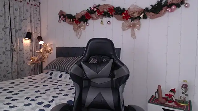 miawilson 1 online show from December 2, 8:52 am