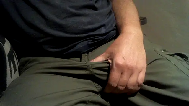 Snapshot of sexxx-mike chatting on November 15, 6:04 pm sexxx-mike online show from November 15, 6:04 pm