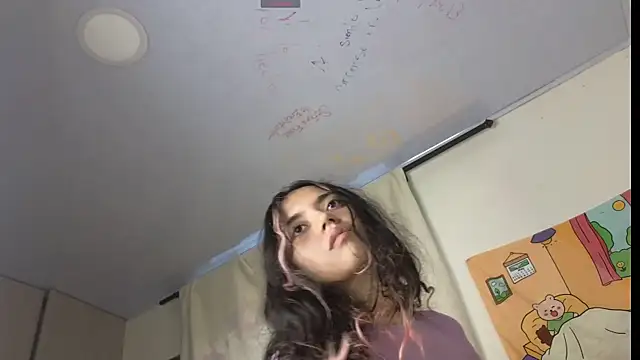 Snapshot of ViolettaSummer chatting on December 24, 11:49 am ViolettaSummer online show from December 24, 11:49 am