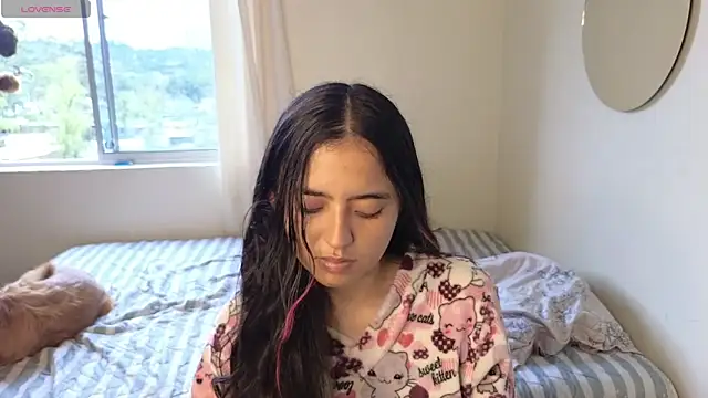 Snapshot of ViolettaSummer chatting on November 16, 8:58 pm ViolettaSummer online show from November 16, 8:58 pm