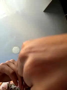 Snapshot of ViolettaSummer chatting on December 3, 11:19 am ViolettaSummer online show from December 3, 11:19 am