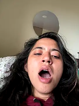 Snapshot of ViolettaSummer chatting on December 13, 10:26 pm ViolettaSummer online show from December 13, 10:26 pm