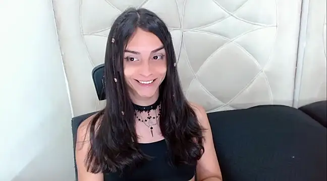 Snapshot of Dollbehavior_ chatting on January 22, 2:48 am Dollbehavior online show from January 22, 2:48 am