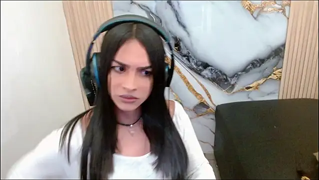 Snapshot of Dollbehavior_ chatting on September 13, 3:17 am Dollbehavior online show from September 13, 3:17 am