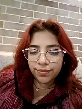 Snapshot of Rousse_Collinss chatting on February 20, 3:45 am Rousse Collinss online show from February 20, 3:45 am