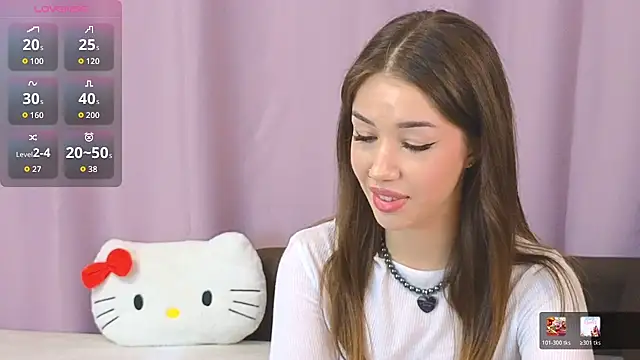 Snapshot of ellie_kramer chatting on July 18, 10:02 pm ellie kramer online show from July 18, 10:02 pm