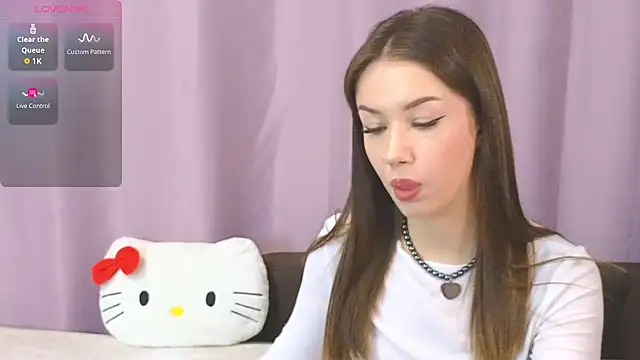 Snapshot of ellie_kramer chatting on August 8, 3:52 am ellie kramer online show from August 8, 3:52 am