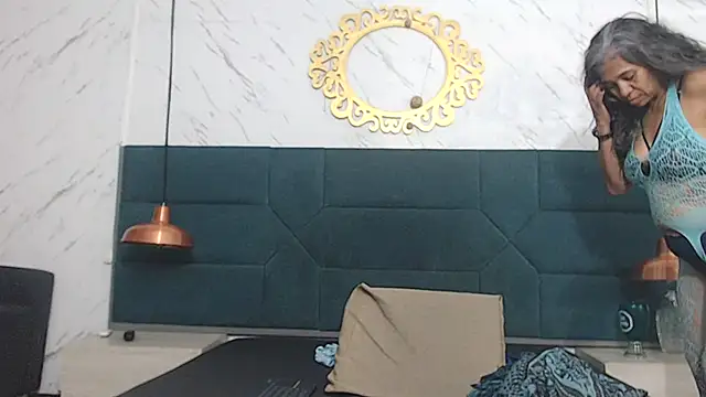 Snapshot of chanel_grant chatting on May 12, 6:49 pm chanel grant online show from May 12, 6:49 pm