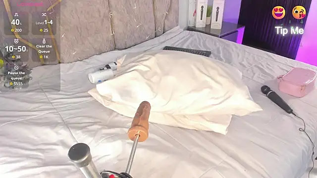 Snapshot of Katejordan chatting on December 15, 8:35 pm Katejordan online show from December 15, 8:35 pm