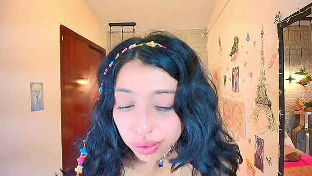 Snapshot of REDHOTTER_ chatting on January 31, 2:04 am REDHOTTER online show from January 31, 2:04 am