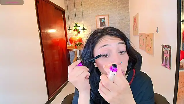 Snapshot of REDHOTTER_ chatting on February 22, 7:58 pm REDHOTTER online show from February 22, 7:58 pm