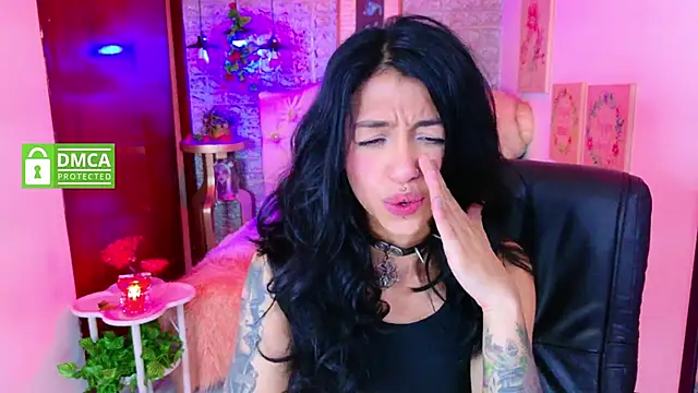 Snapshot of REDHOTTER_ chatting on September 16, 7:48 pm REDHOTTER online show from September 16, 7:48 pm