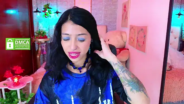 Snapshot of REDHOTTER_ chatting on September 22, 8:00 pm REDHOTTER online show from September 22, 8:00 pm