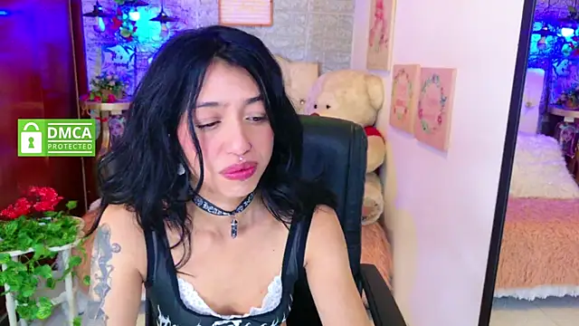 Snapshot of REDHOTTER_ chatting on September 24, 8:01 pm REDHOTTER online show from September 24, 8:01 pm