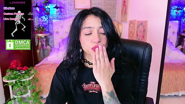 Snapshot of REDHOTTER_ chatting on September 25, 7:50 pm REDHOTTER online show from September 25, 7:50 pm