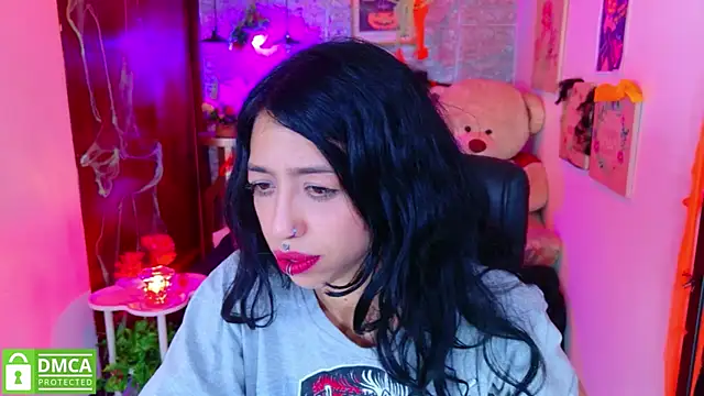 Snapshot of REDHOTTER_ chatting on October 27, 7:51 pm REDHOTTER online show from October 27, 7:51 pm