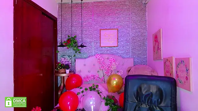 REDHOTTER  online show from February 11, 7:52 pm