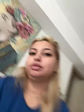 Snapshot of AllysonK chatting on May 15, 10:55 am AllysonK online show from May 15, 10:55 am