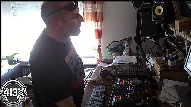 rosaeichel online show from May 21, 9:38 am