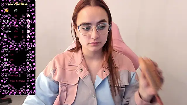 maryluna95 online show from February 18, 1:54 am