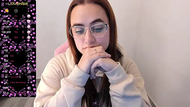 maryluna95 online show from February 19, 2:44 am