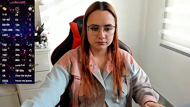 maryluna95 online show from September 15, 9:37 pm