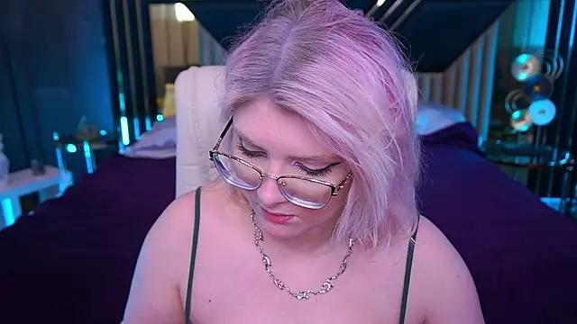 CoolTatis online show from December 1, 7:35 am