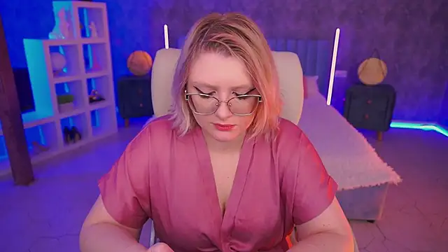 CoolTatis online show from June 27, 6:07 am