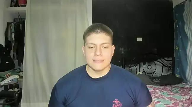 Snapshot of regan_jhonso chatting on February 1, 5:49 am regan jhonso online show from February 1, 5:49 am