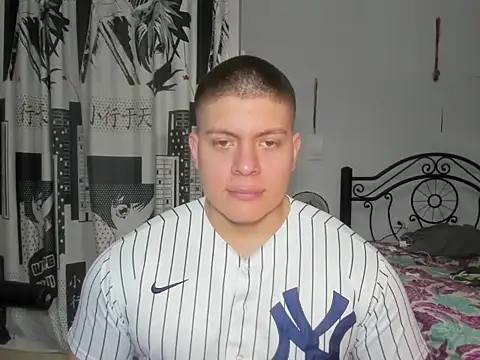 Snapshot of regan_jhonso chatting on February 16, 8:16 pm regan jhonso online show from February 16, 8:16 pm