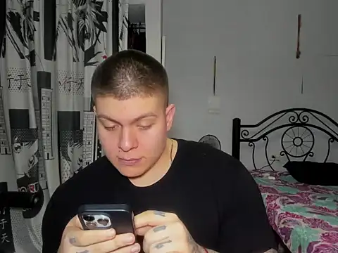 Snapshot of regan_jhonso chatting on February 24, 5:49 am regan jhonso online show from February 24, 5:49 am