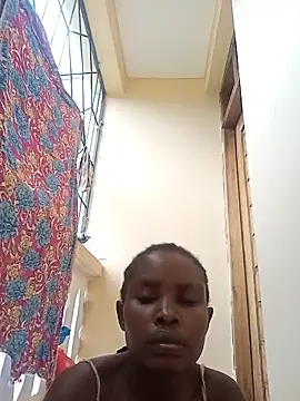 Snapshot of zainabsmile chatting on May 24, 11:15 am zainabsmile online show from May 24, 11:15 am