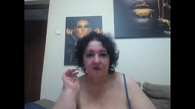 Snapshot of maturekorine chatting on October 24, 7:10 pm maturekorine online show from October 24, 7:10 pm