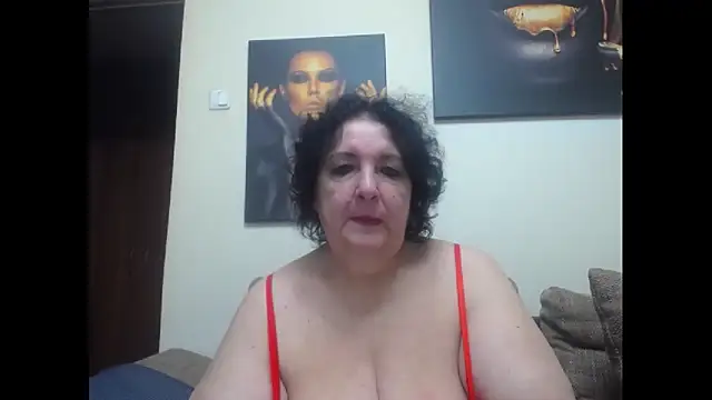 Snapshot of maturekorine chatting on October 25, 6:13 pm maturekorine online show from October 25, 6:13 pm